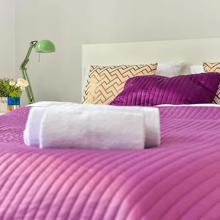 Cozy With Balcony - Palace Of Culture By Rent Like *