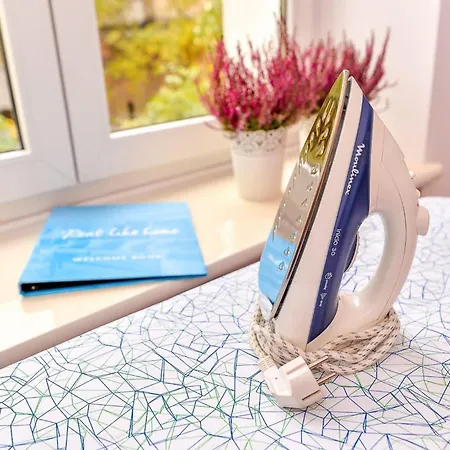 Apartment Cozy With Balcony - Palace Of Culture By Rent Like